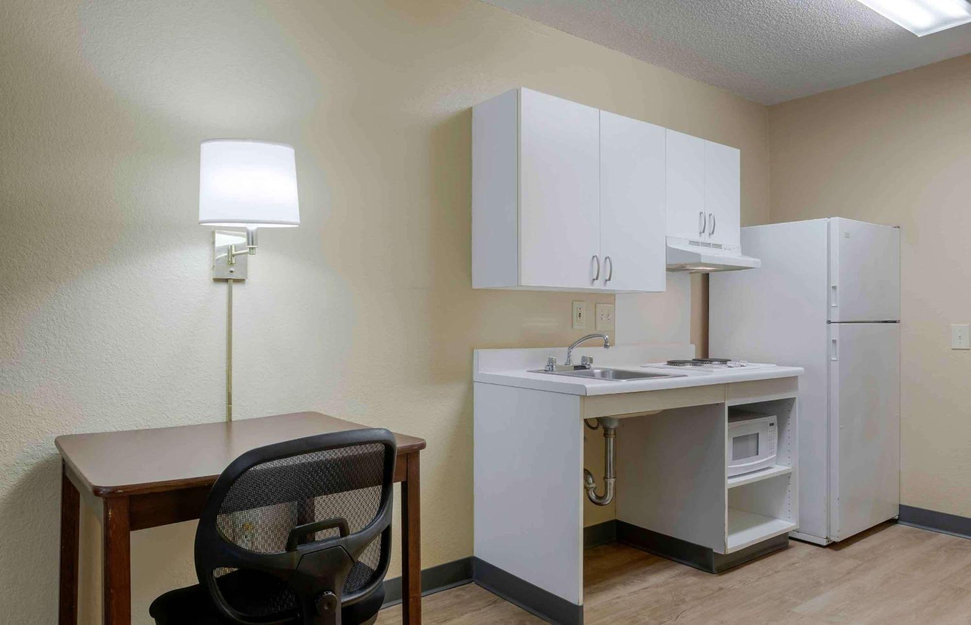 Extended Stay America Suites - Los Angeles - Chino Valley Exterior foto